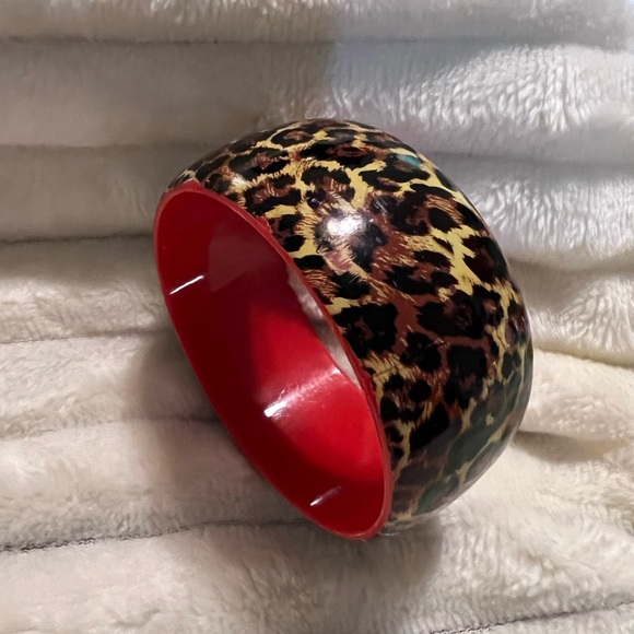Jewelry - Vintage 90s Leopard Print Red Interior Bangle Bracelet Size 8
